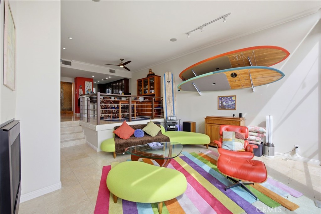 5336 Marina Pacifica N