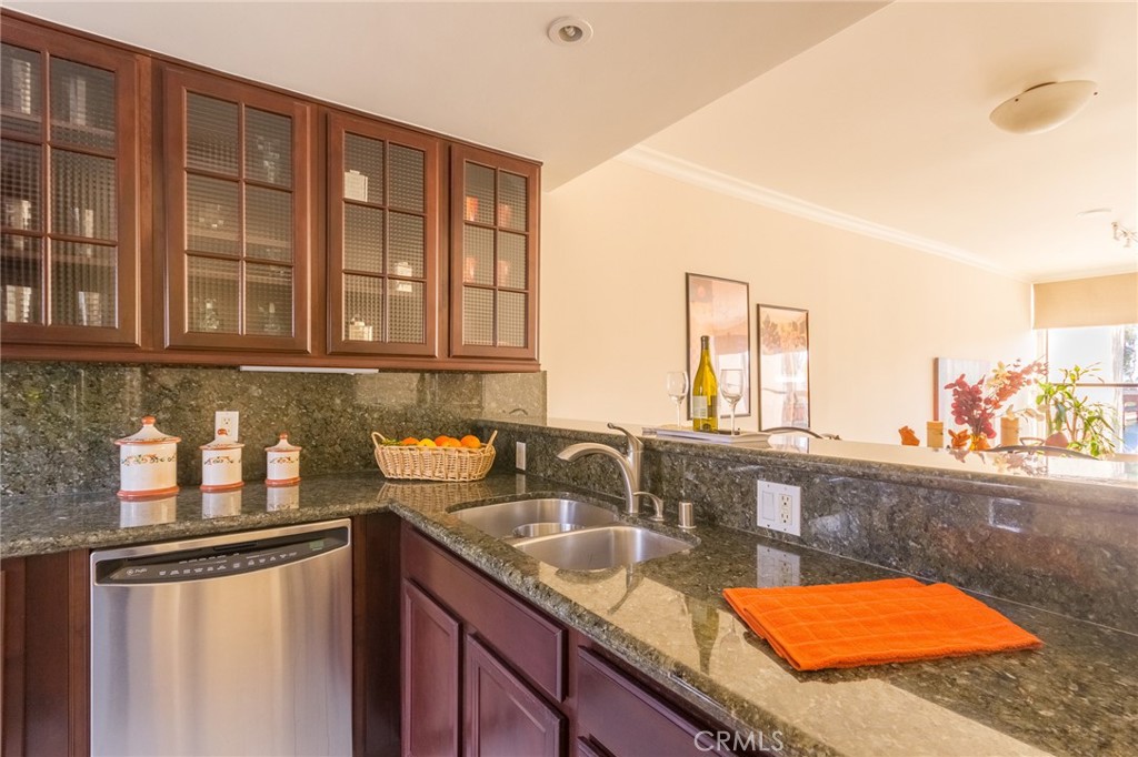 5336 Marina Pacifica N