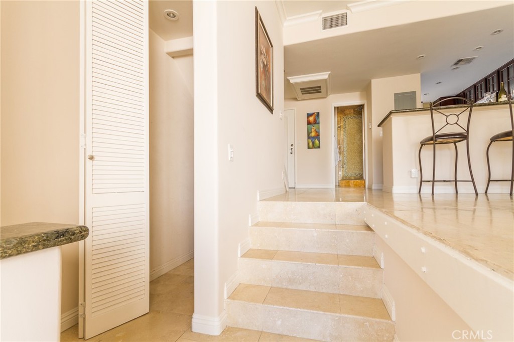 5336 Marina Pacifica N