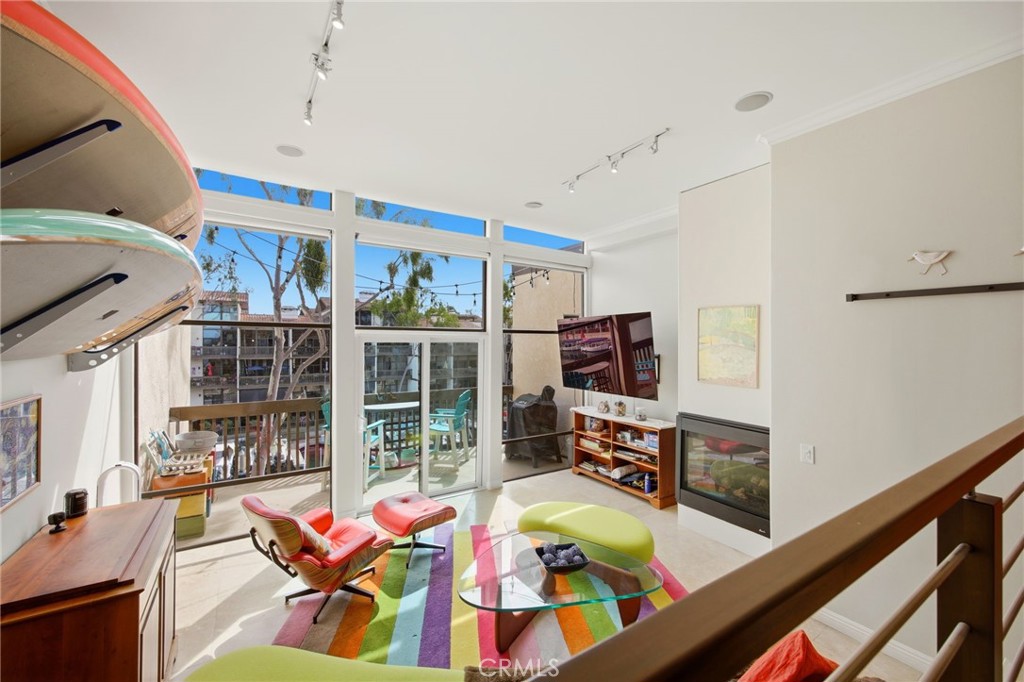 5336 Marina Pacifica N