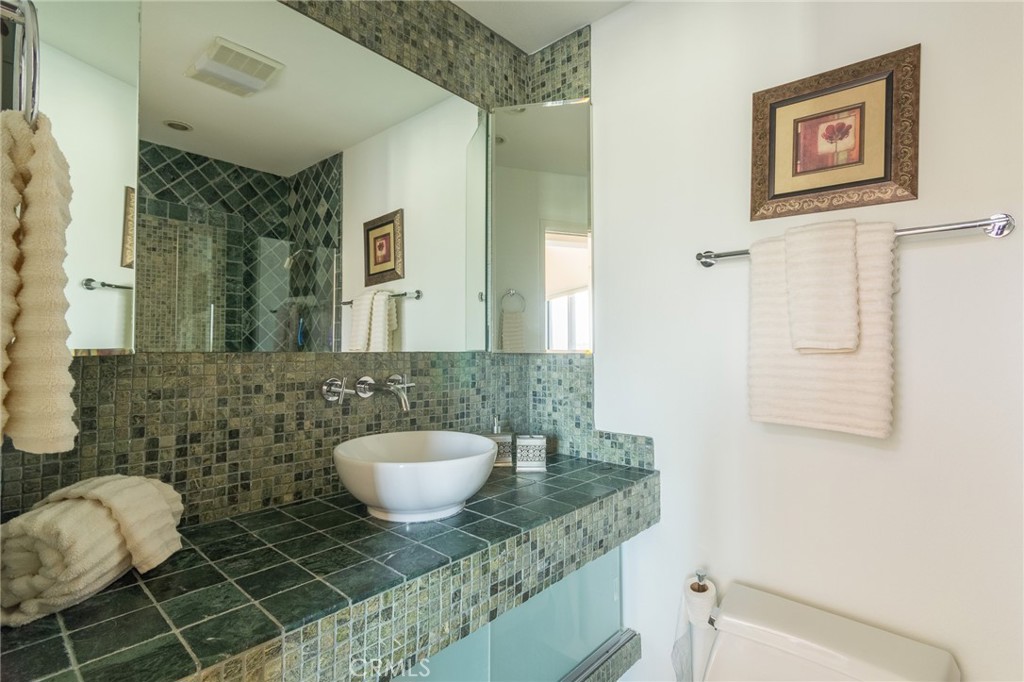 5336 Marina Pacifica N