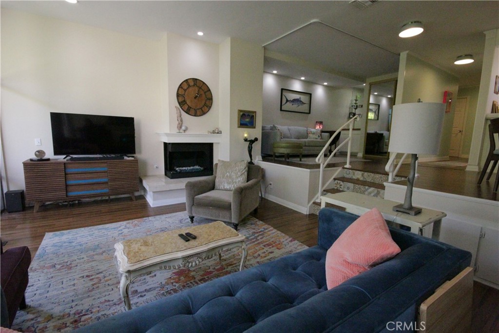 7202 Marina Pacifica S