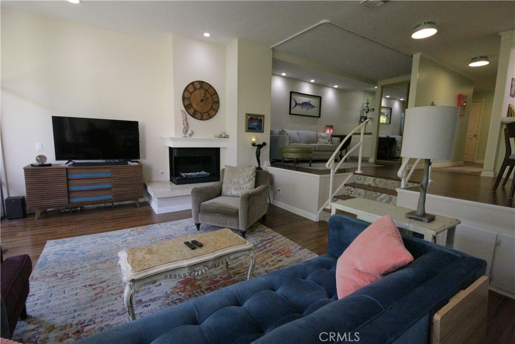 7202 Marina Pacifica S