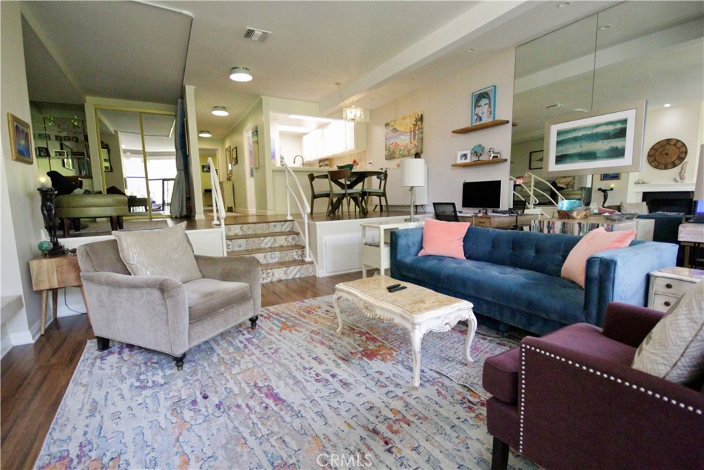 7202 Marina Pacifica S