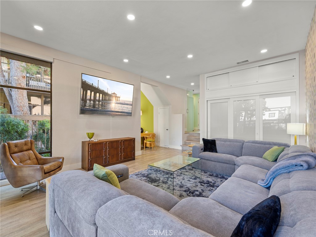 6207 Marina Pacifica N