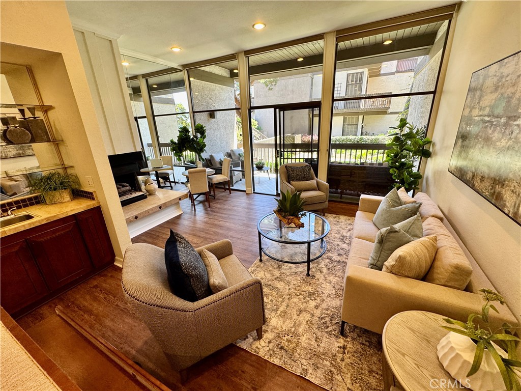 5104 Marina Pacifica Drive S