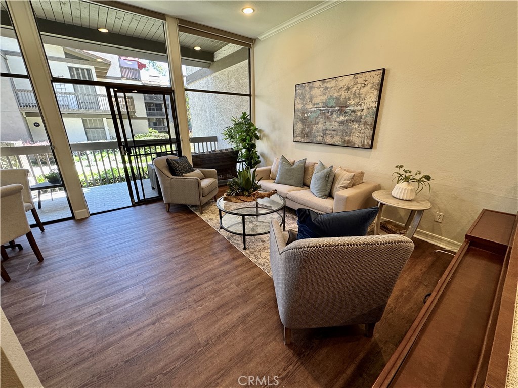 5104 Marina Pacifica Drive S