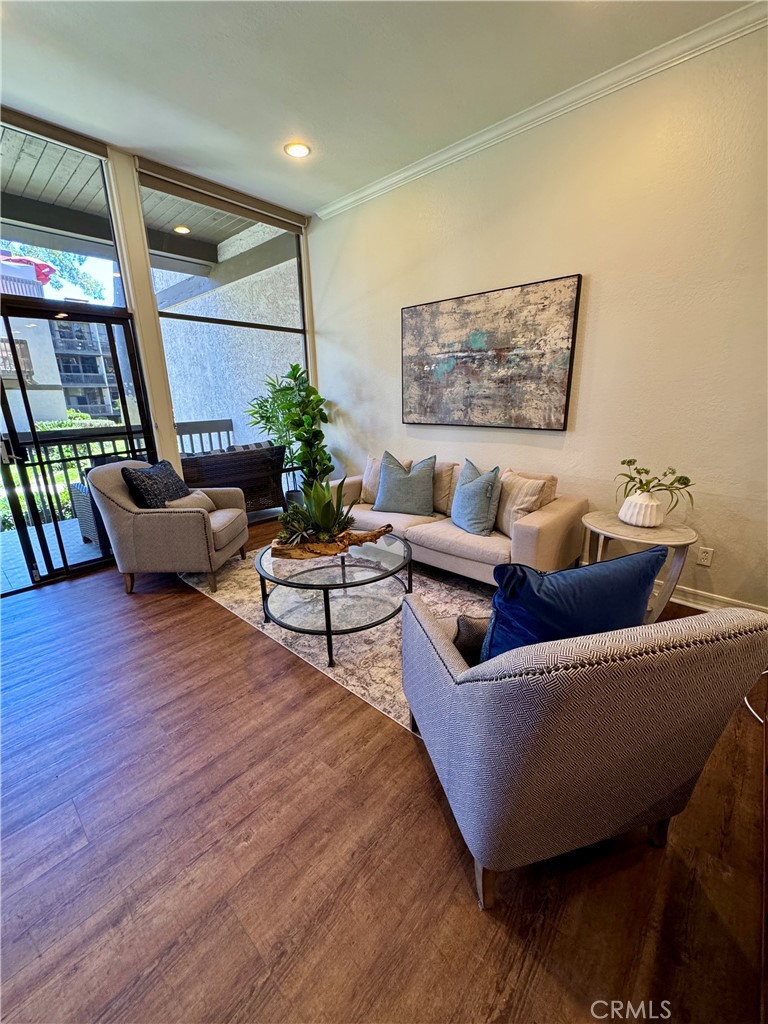 5104 Marina Pacifica Drive S