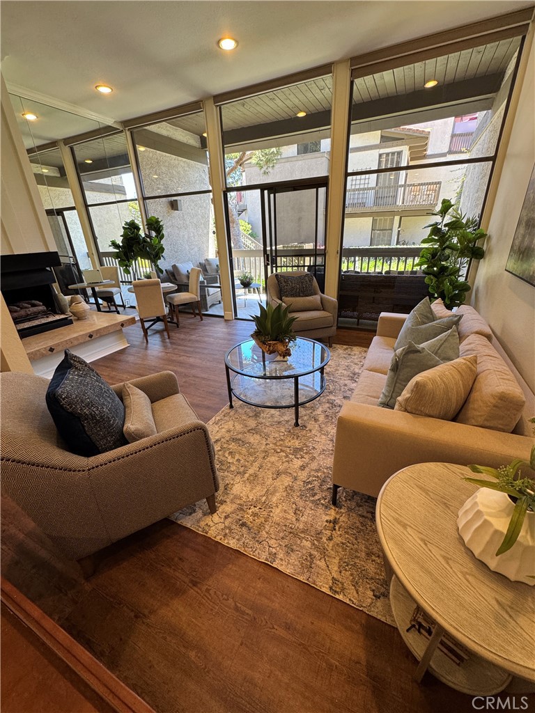 5104 Marina Pacifica Drive S