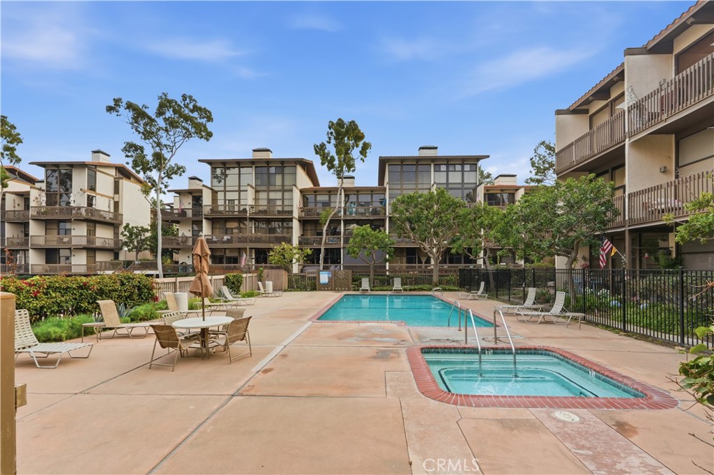 6126 Marina Pacifica N