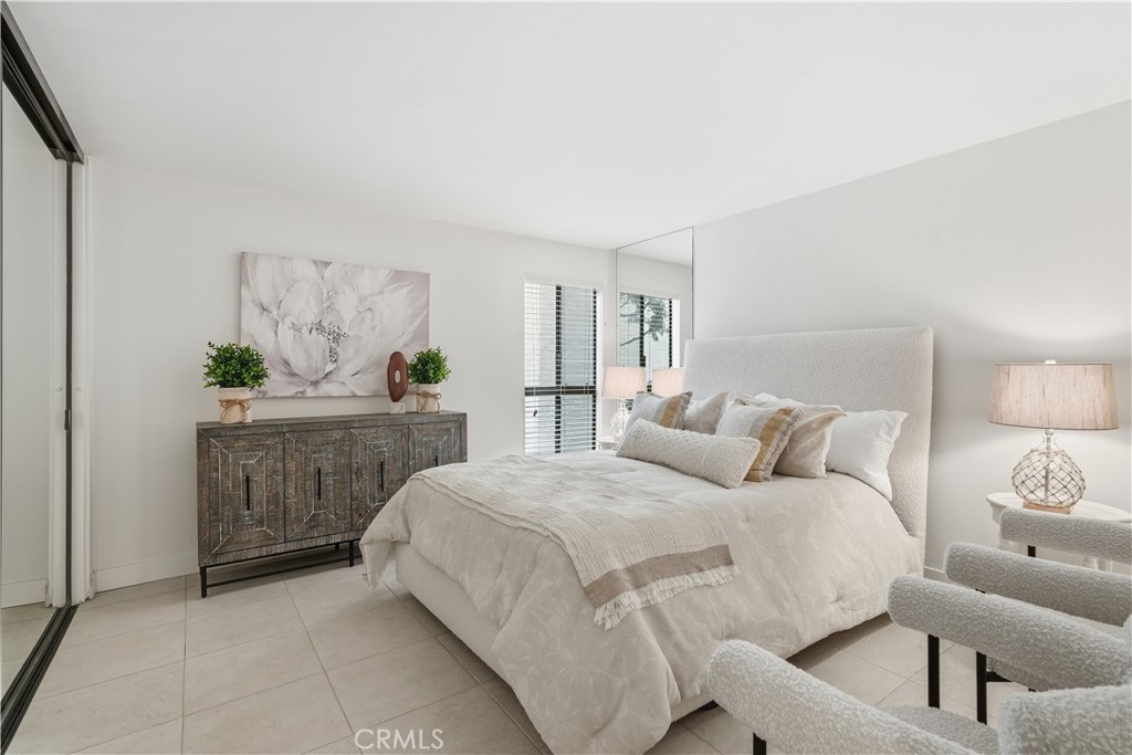 6126 Marina Pacifica N