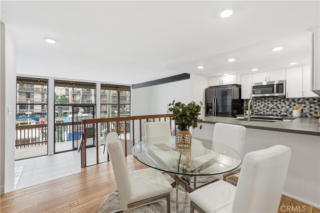 6126 Marina Pacifica N