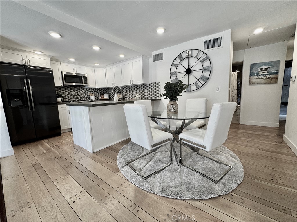 6126 Marina Pacifica N