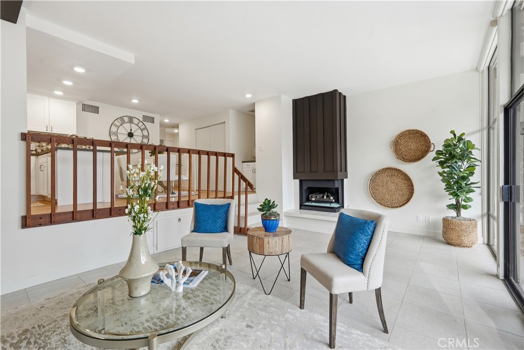 6126 Marina Pacifica N