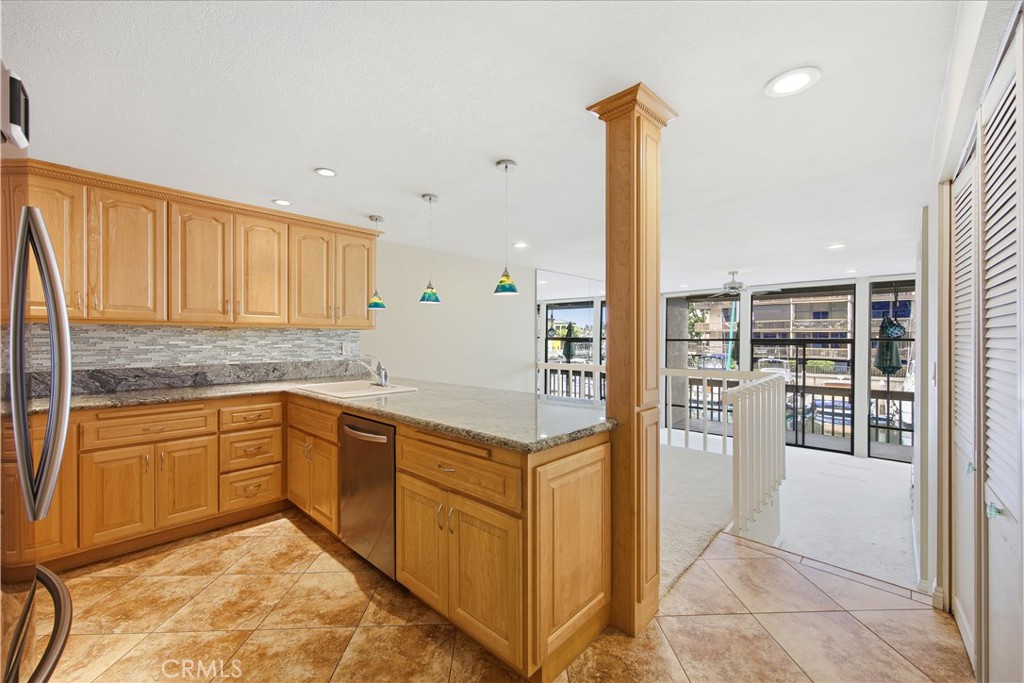 6133 Marina Pacifica N