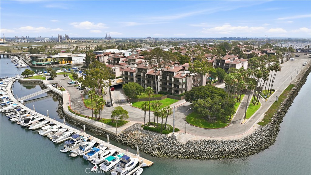 6133 Marina Pacifica N