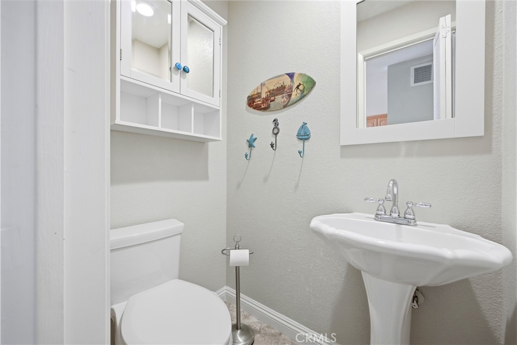 6133 Marina Pacifica N