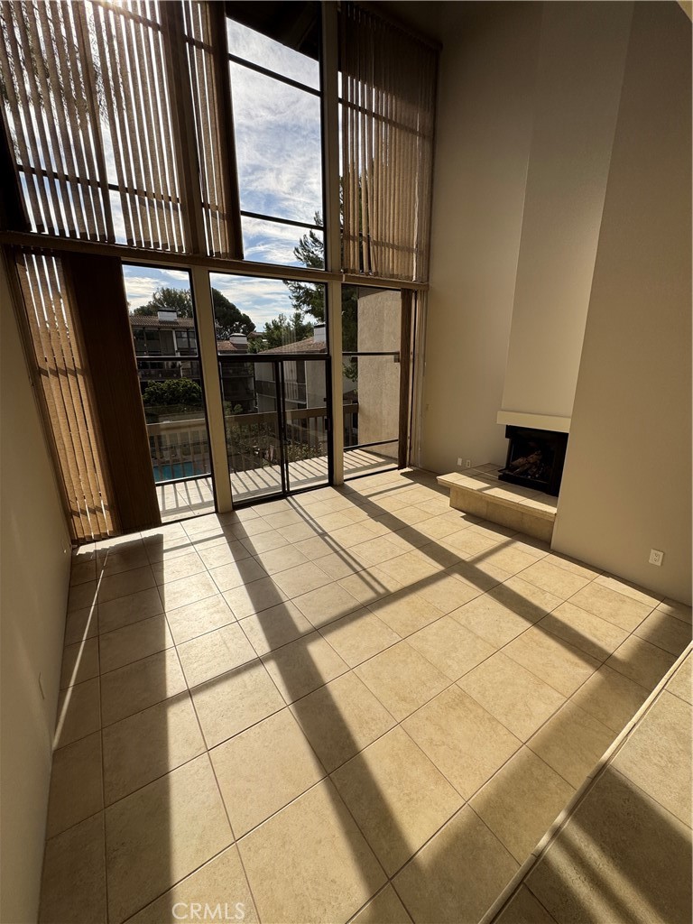 6318 Marina Pacifica Drive N