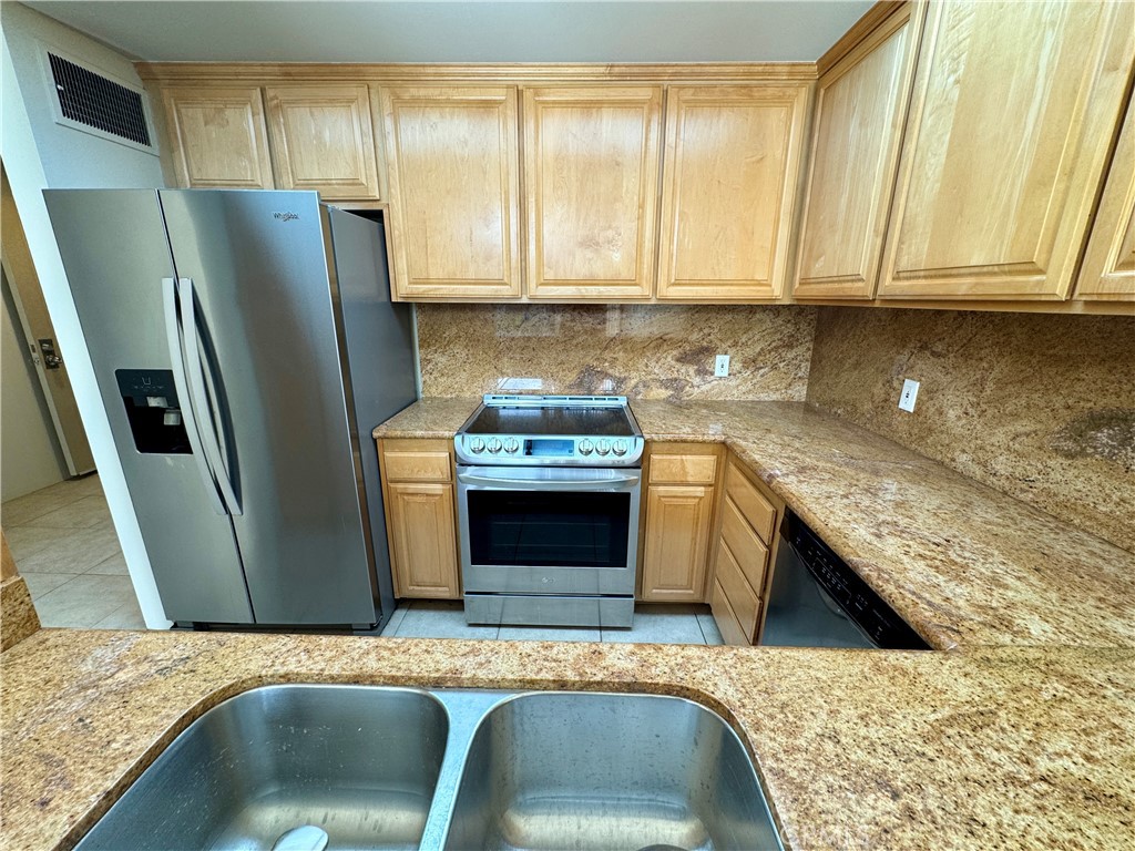 6318 Marina Pacifica Drive N