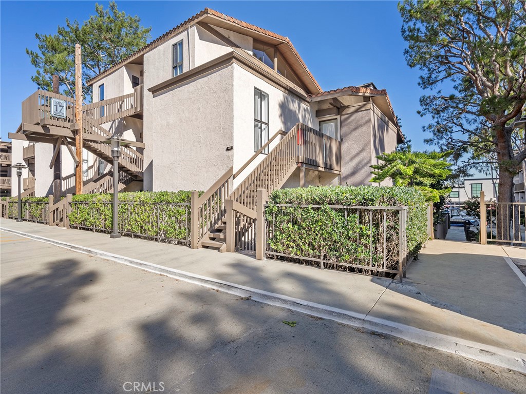 6207 Marina Pacifica N
