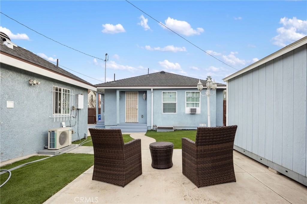 3521 W 58th Place