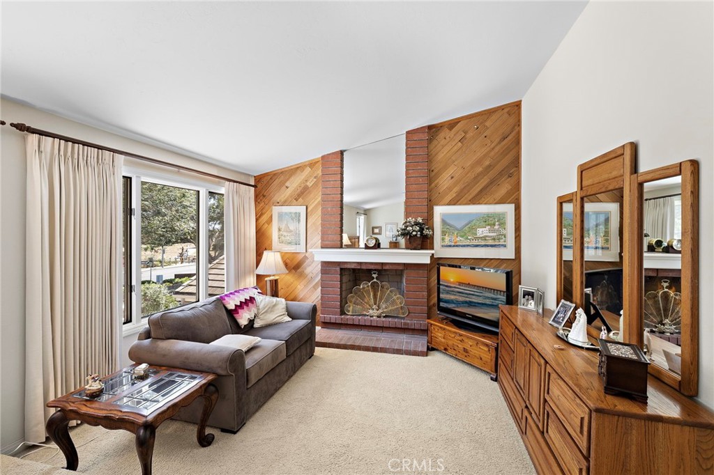 27992 Paseo Barranca