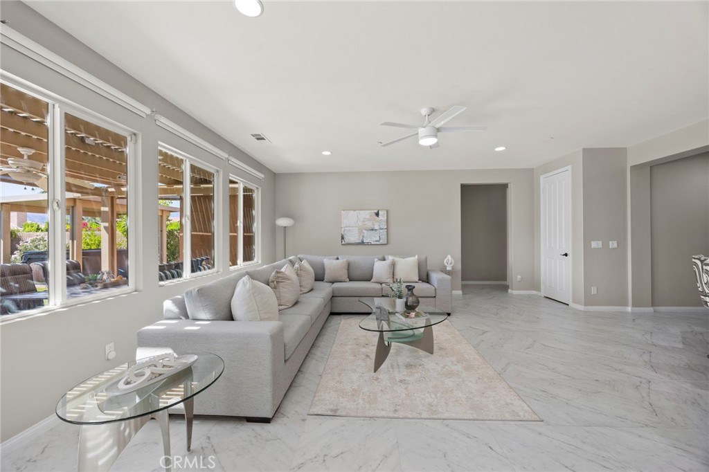 74121 Kingston Court E