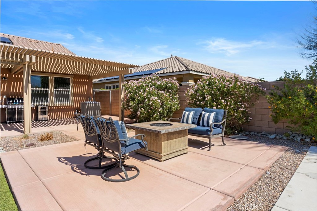 74121 Kingston Court E