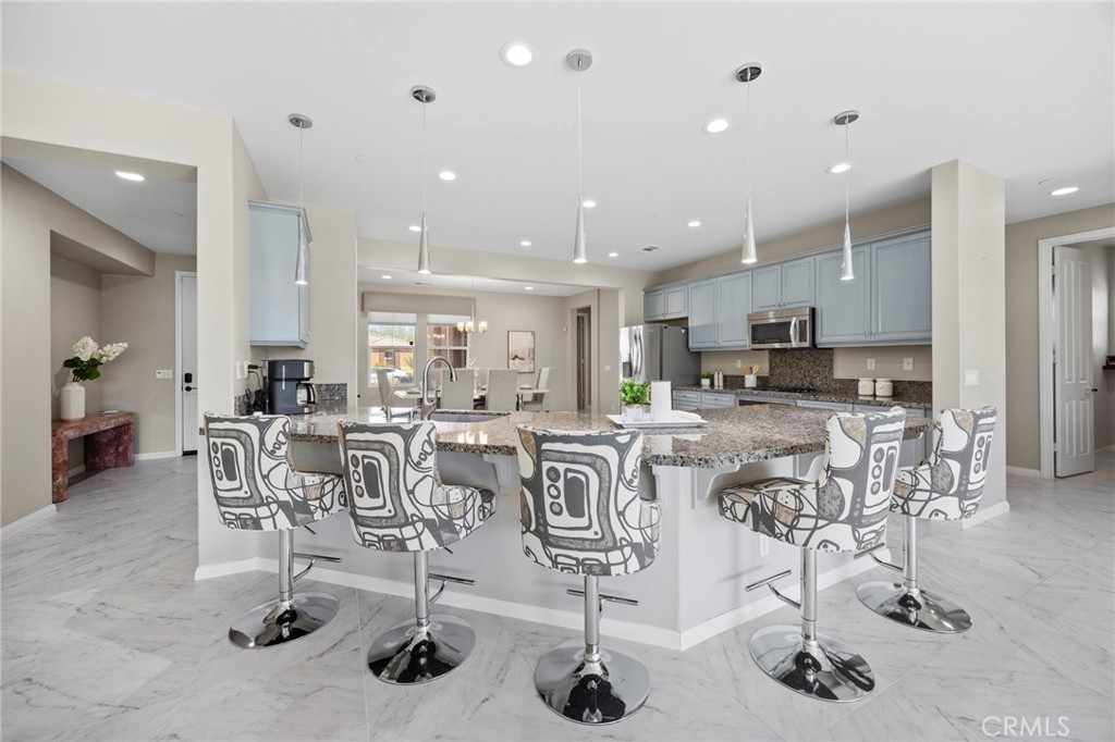 74121 Kingston Court E