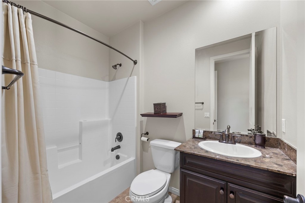 74121 Kingston Court E