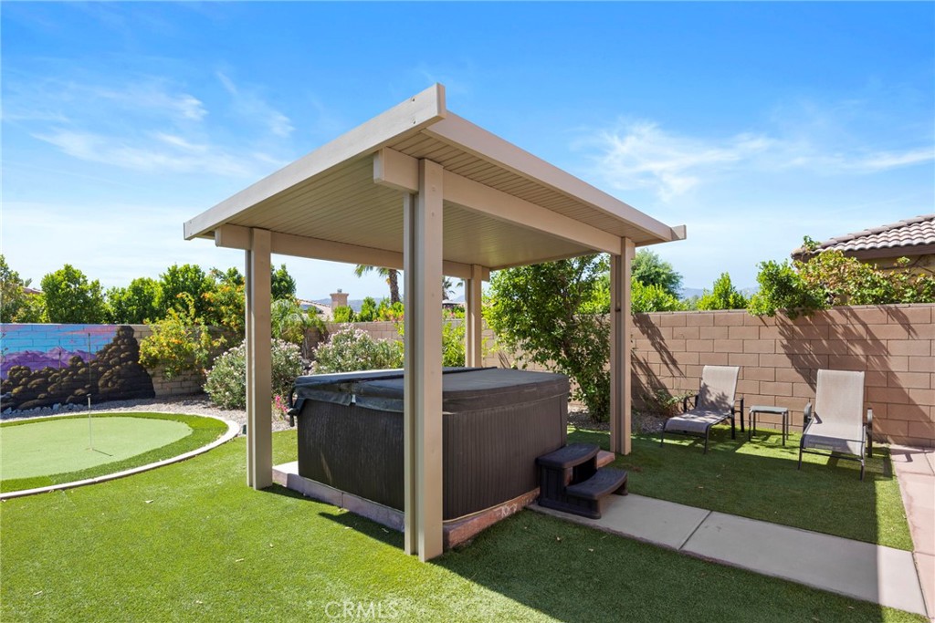 74121 Kingston Court E