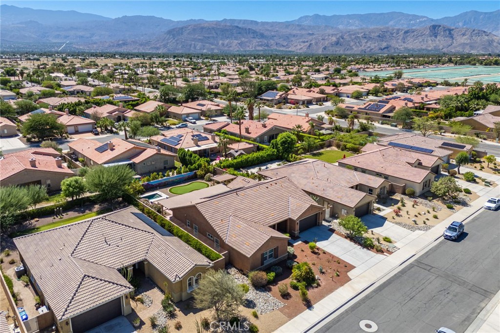 74121 Kingston Court E