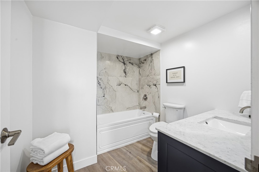 4316 Marina City 633