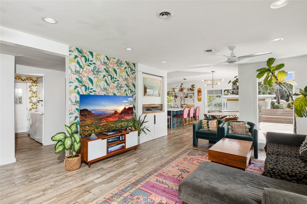 131 W Avenida Cordoba