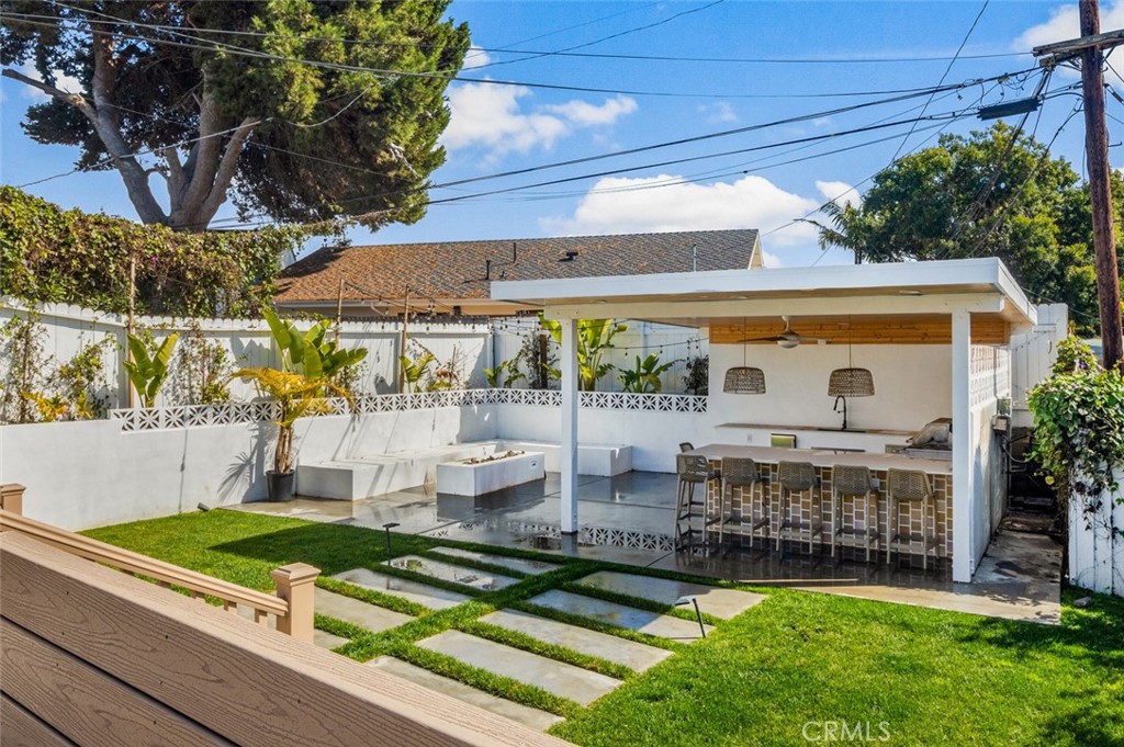 131 W Avenida Cordoba