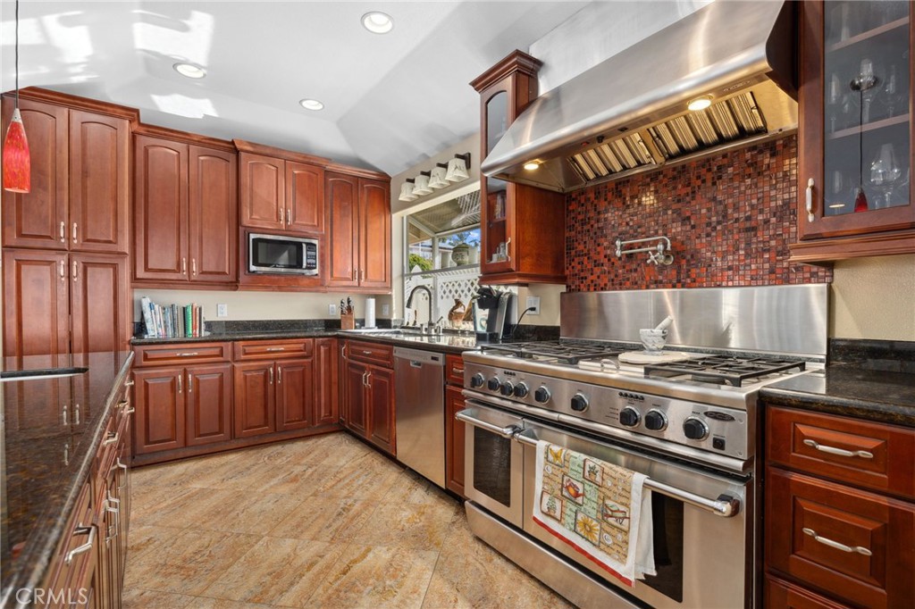419 Calle Pueblo
