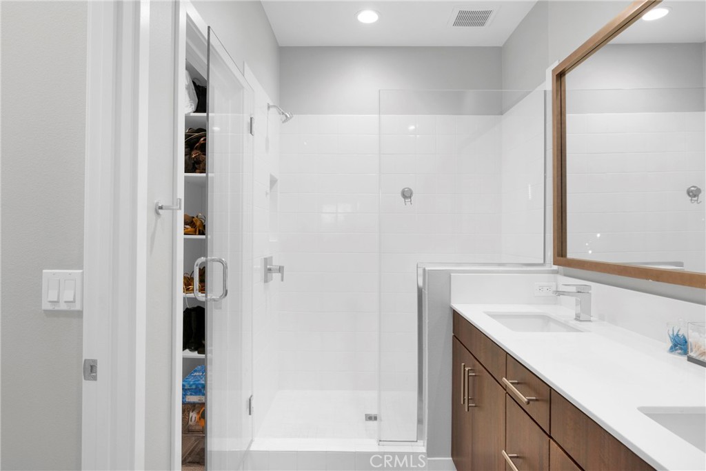 9958 Artesia Boulevard 1003