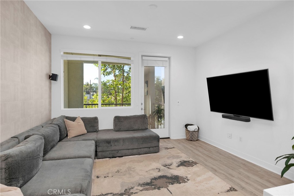 9958 Artesia Boulevard 1003