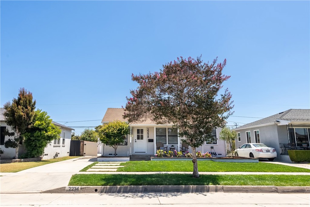 2234 W 164th Street