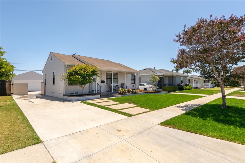 2234 W 164th Street