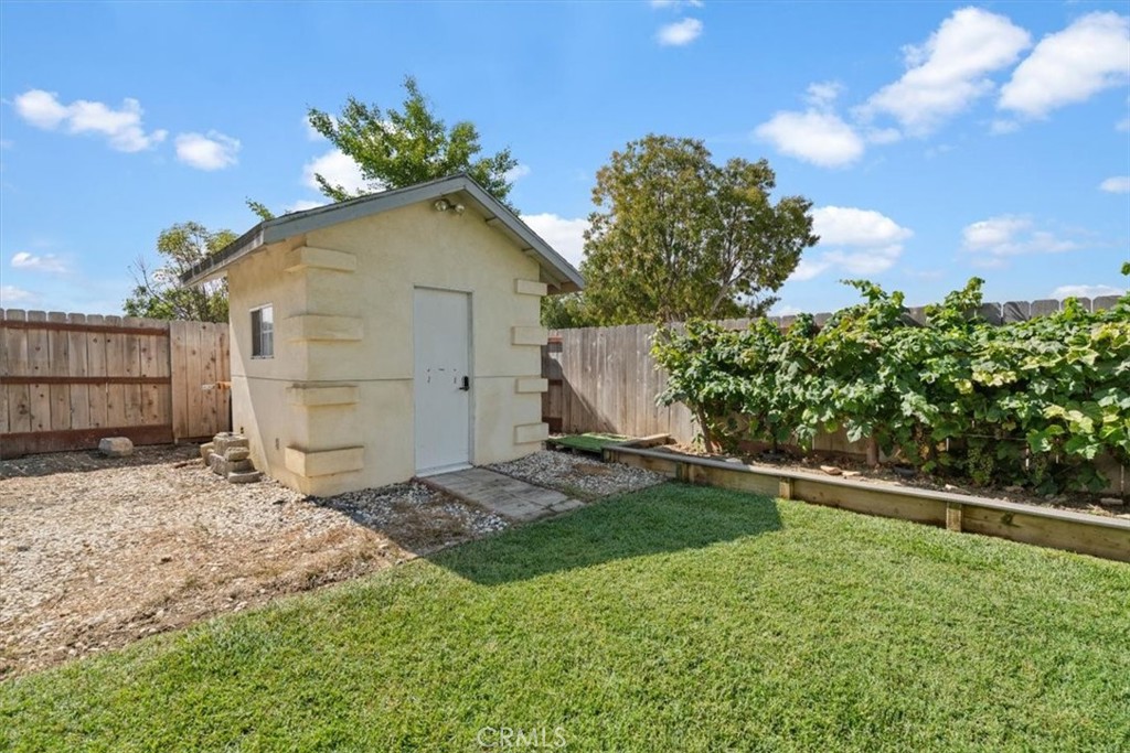 214 E. Bennett Street