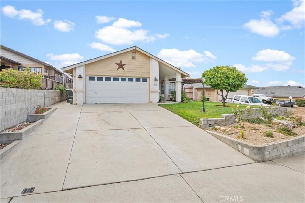 214 E. Bennett Street