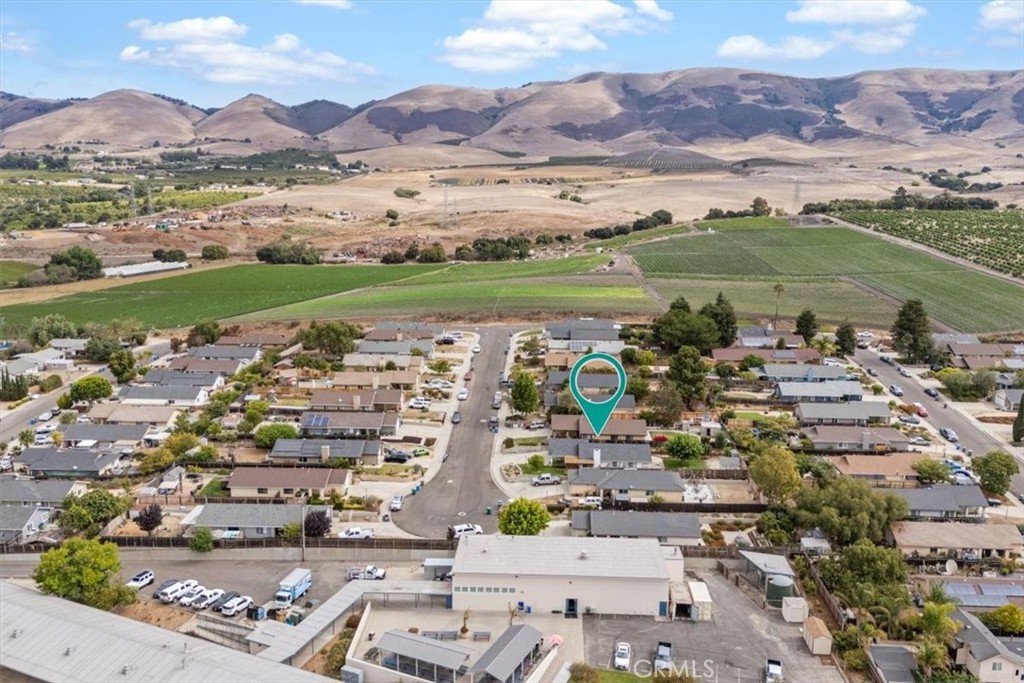 214 E. Bennett Street