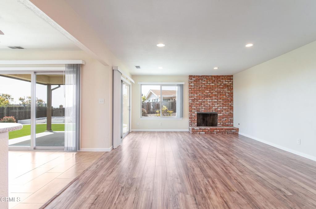 327 Corona Del Terra