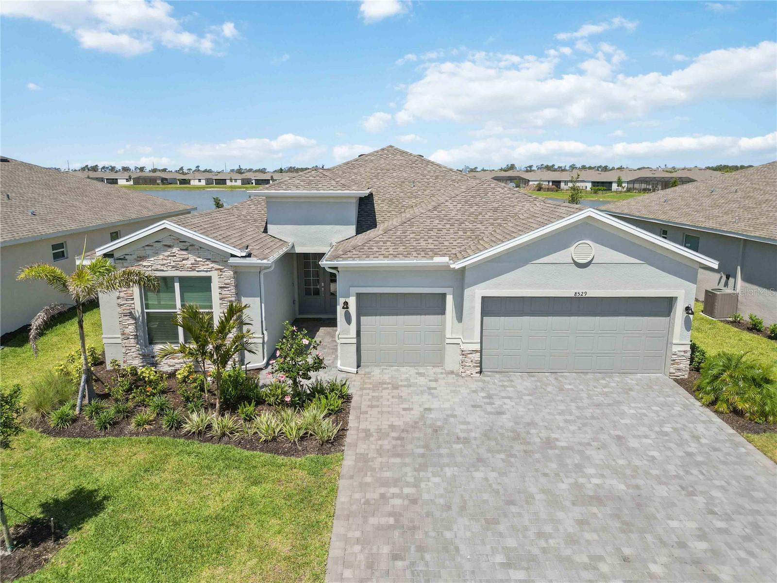 8529 SAINT KITTS CIR
