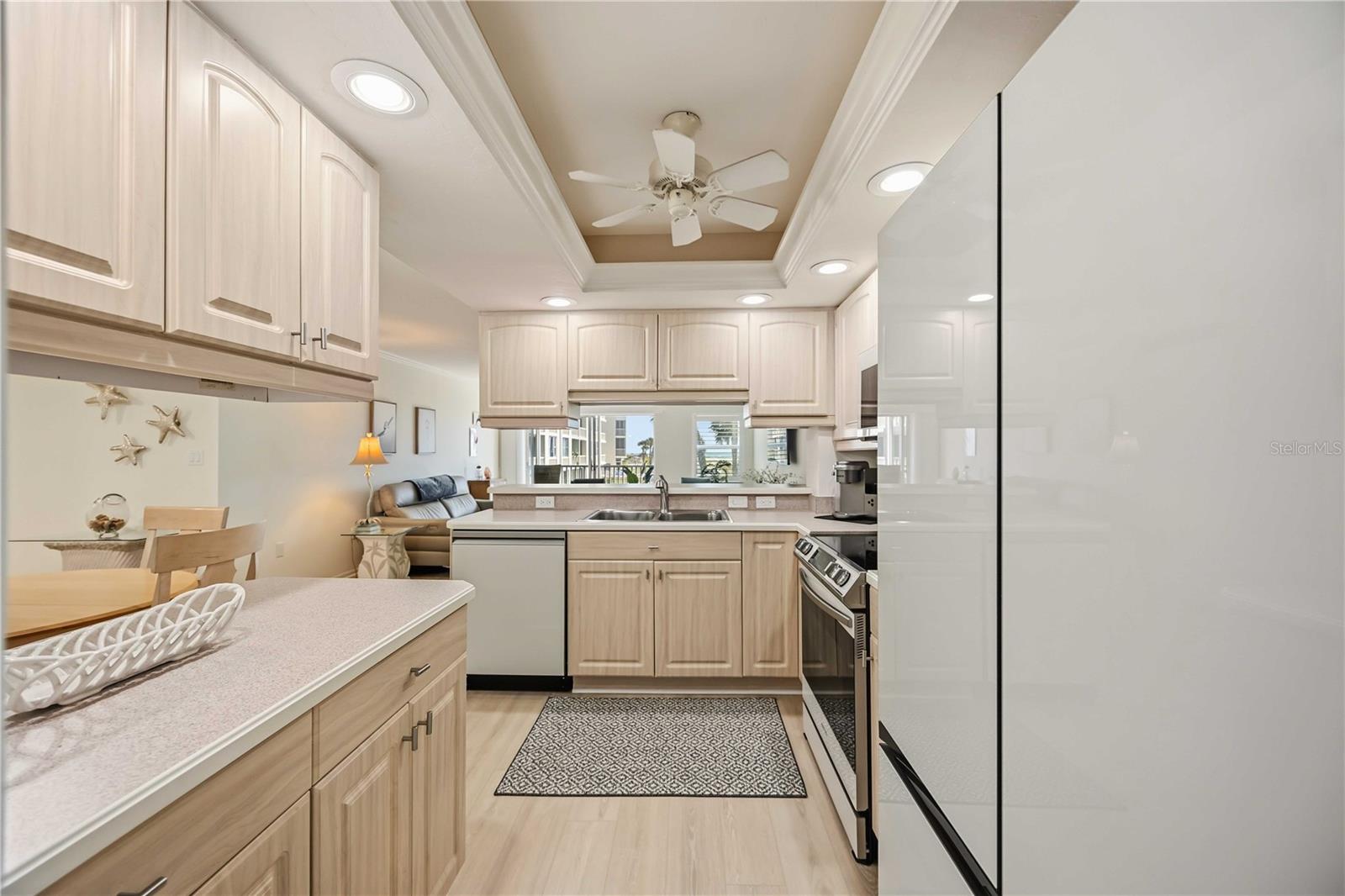 1150 TARPON CENTER DR #208