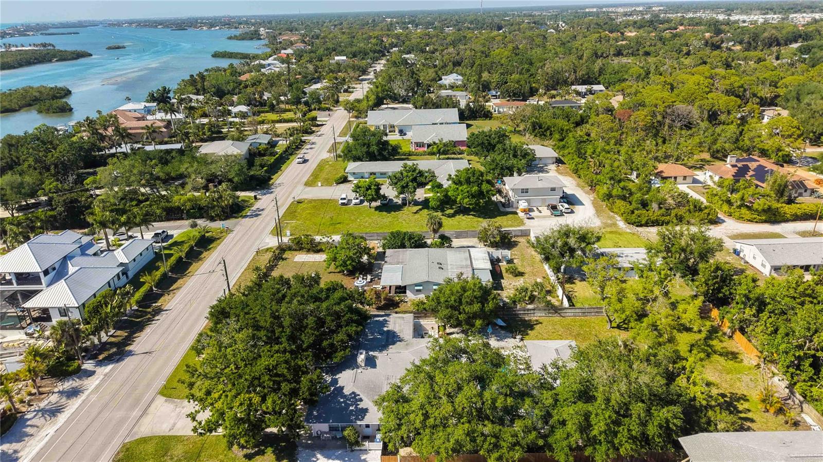 624 BAYSHORE RD