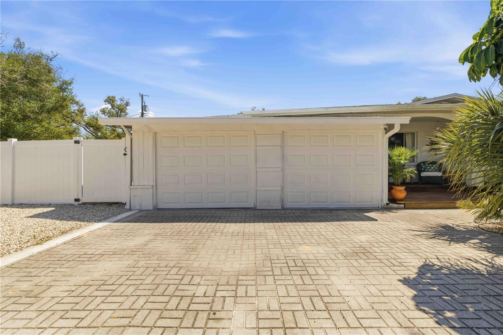 624 BAYSHORE RD