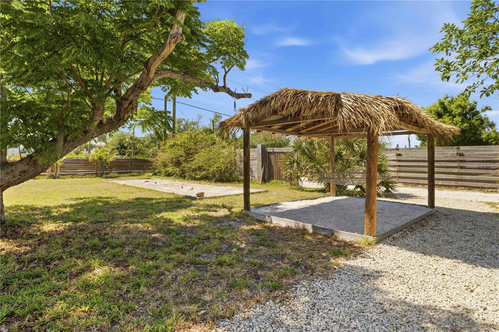 624 BAYSHORE RD