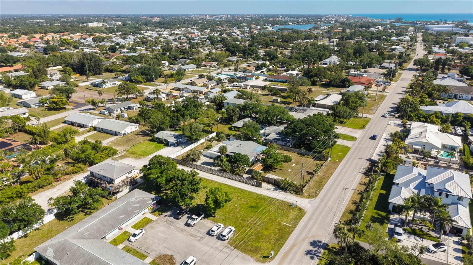 624 BAYSHORE RD